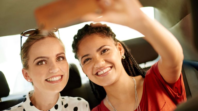 Effortlessly Navigate From Cleveland Airport to Cedar Point With Premium Car Service
