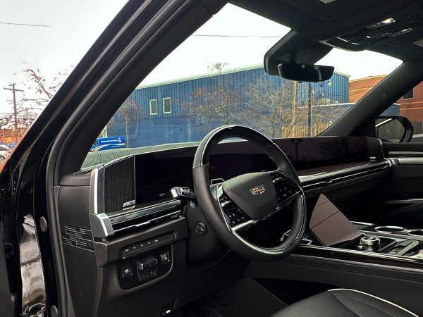 2025-Cadillac-Escalade-ESV-4