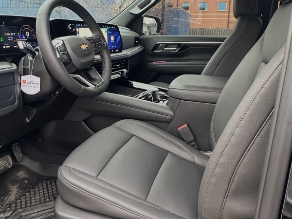 Private-Transportation-CLE-2026-Chevrolet-Suburban-LT-IntDS